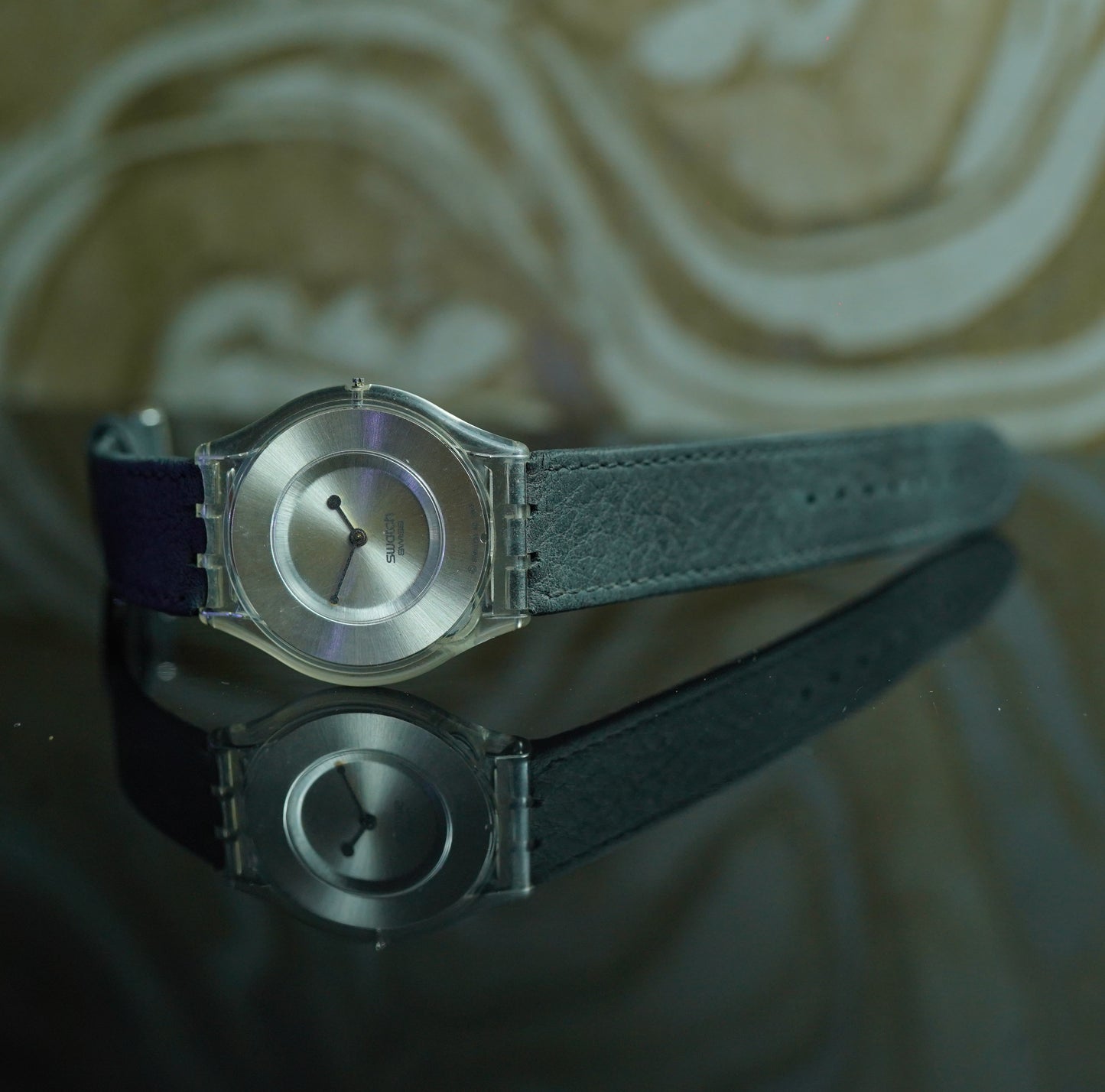 Ultra-Thin Watch for a Sleek Look