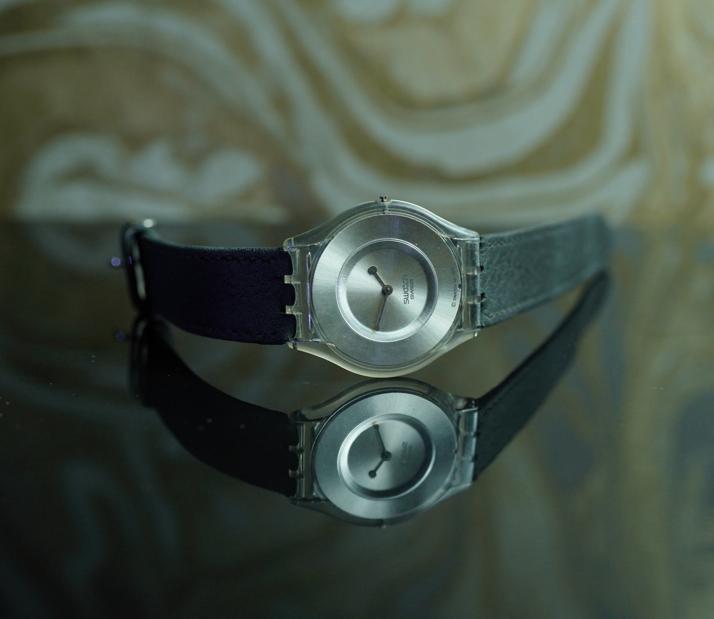 Ultra-Thin Watch for a Sleek Look